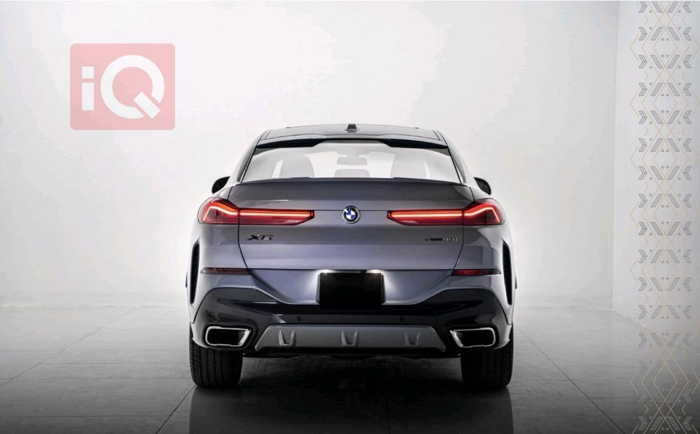 بی ئێم دەبڵیو X6